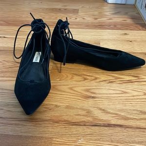 NWOT Steve Madden Cruise Flat Black